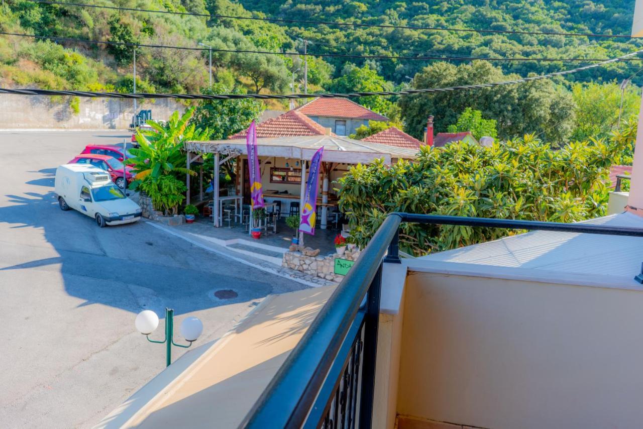 Valsamis Villa Apartments Poros  Exterior foto