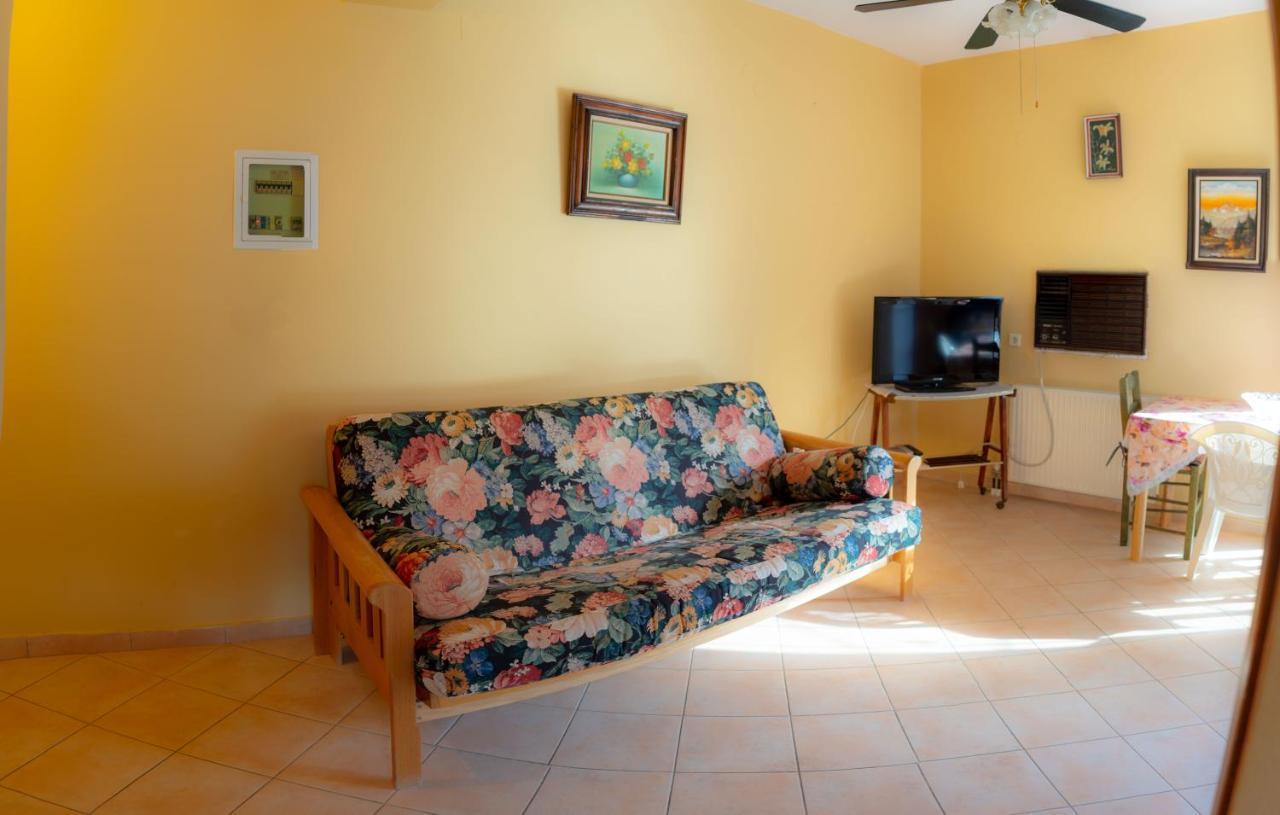 Valsamis Villa Apartments Poros  Exterior foto